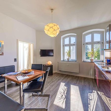 Altstadtapartment Carli- Komfortable Ferienwohnung Im Herzen Von Waren ภายนอก รูปภาพ